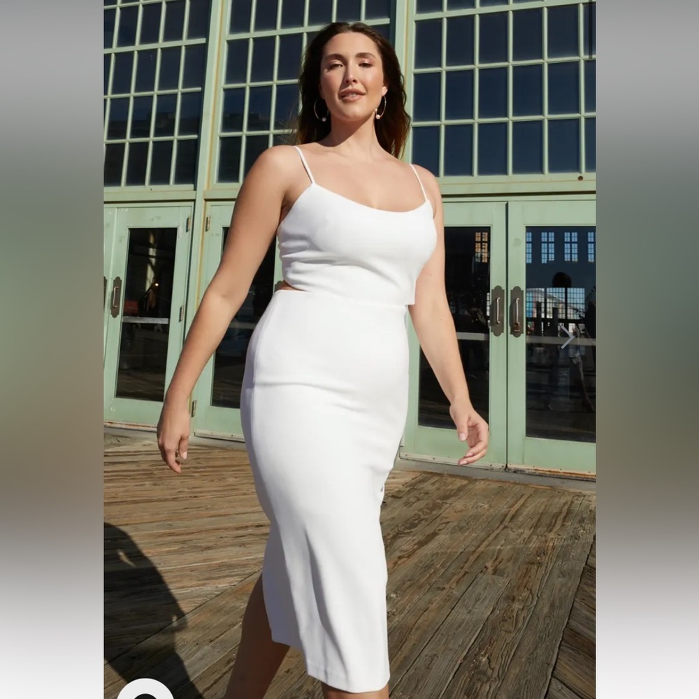 ⭐️NEW! Jenny Yoo “Leia” white dress